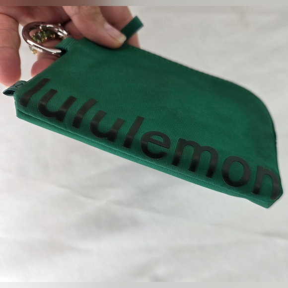 Lululemon Athletica Green Clippable Card Zipper Pouch - Picture 3 of 9
